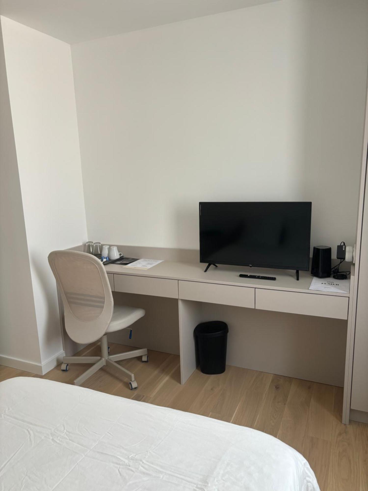Chambre Privee Climatisee Avec Salle De Bains Partagee-Le Sapin Genay (Rhone) Ngoại thất bức ảnh