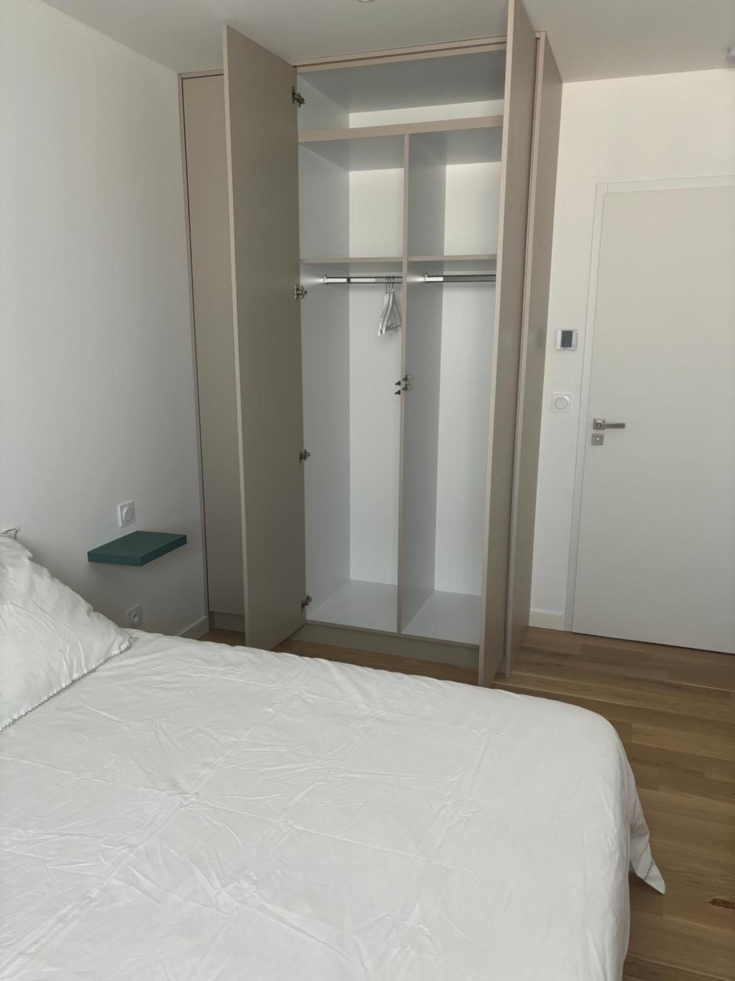 Chambre Privee Climatisee Avec Salle De Bains Partagee-Le Sapin Genay (Rhone) Ngoại thất bức ảnh